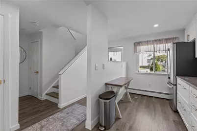66 Girard Avenue #324, Newport, RI 02840 - Photo 3