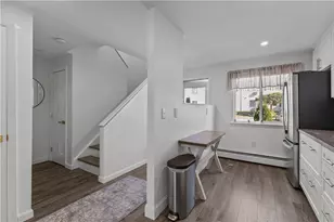 66 Girard Ave, Newport, RI 02840 - Photo 3