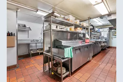 176 Columbus Avenue, Pawtucket, RI 02860 - Photo 29