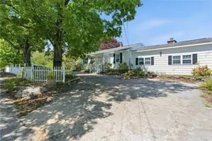 46 Kenyon School Rd, Richmond, RI 02836 - Photo 5