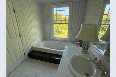 141 Narragansett Avenue #2B, Newport, RI 02840 - Photo 15