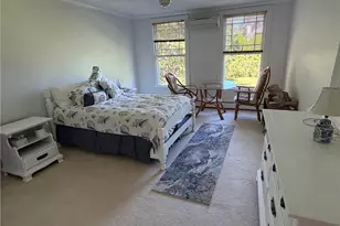 141 Narragansett Ave, Newport, RI 02840 - Photo 17