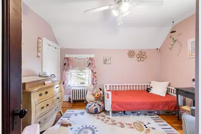 10 Burton Avenue, East Providence, RI 02915 - Photo 33