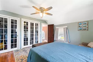 10 Burton Ave, East Providence, RI 02915 - Photo 29