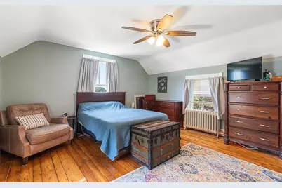 10 Burton Avenue, East Providence, RI 02915 - Photo 27