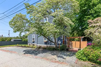 10 Burton Avenue, East Providence, RI 02915 - Photo 3