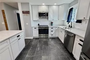 770 Metacom Ave, Bristol, RI 02809 - Photo 7