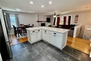 770 Metacom Ave, Bristol, RI 02809 - Photo 13