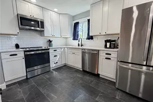 770 Metacom Ave, Bristol, RI 02809 - Photo 9