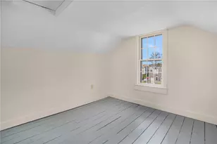 14 Elm St, Newport, RI 02840 - Photo 27