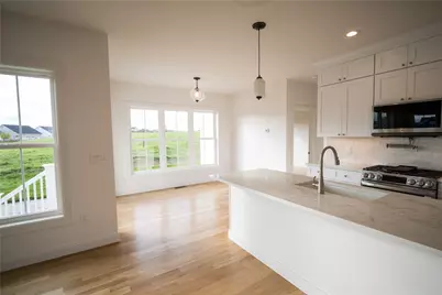 10 Revolution Way, Middletown, RI 02842 - Photo 9