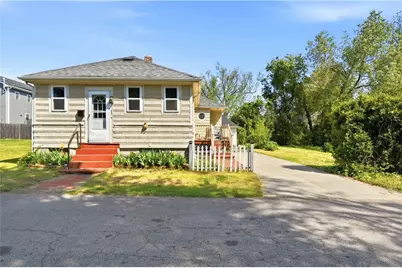 25 Oakdale Street, Warwick, RI 02888 - Photo 3