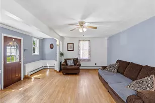 25 Oakdale St, Warwick, RI 02888 - Photo 7