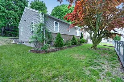 368 Hawkins Street, Providence, RI 02904 - Photo 3