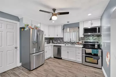 368 Hawkins Street, Providence, RI 02904 - Photo 13