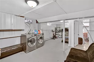 368 Hawkins St, Providence, RI 02904 - Photo 27