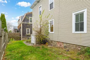 427 Spring St, Newport, RI 02840 - Photo 13