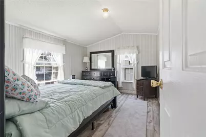 27 Woodward Road, Lincoln, RI 02865 - Photo 13