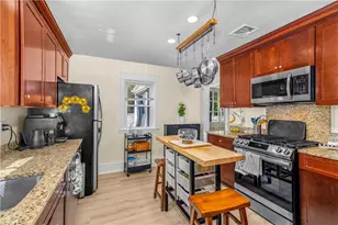 158 Gentian Ave, Providence, RI 02908 - Photo 5