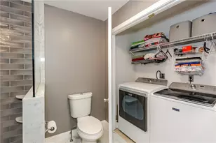 18 Willis St, Cranston, RI 02910 - Photo 21