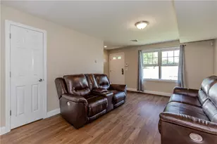 18 Willis St, Cranston, RI 02910 - Photo 11