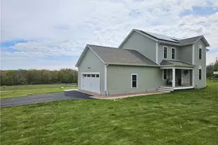 2 Legacy Dr, Sterling, CT 06377 - Photo 5