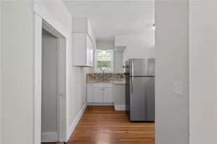 25 Fairfield Ave, Providence, RI 02909 - Photo 9