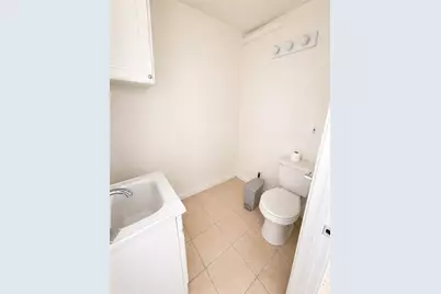 718 Dyer Avenue, Cranston, RI 02920 - Photo 7