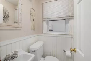 11 Doane St, Cranston, RI 02910 - Photo 15