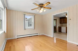 7 Esther St, Cranston, RI 02920 - Photo 7