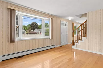 7 Esther Street, Cranston, RI 02920 - Photo 3