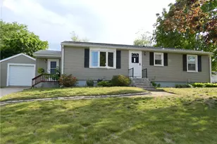 68 Zinnia Dr, Cranston, RI 02920 - Photo 1