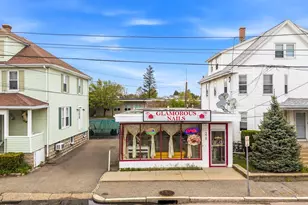 378 Warren Ave, East Providence, RI 02914 - Photo 1