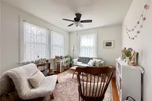140 Humboldt Ave, Providence, RI 02906 - Photo 3