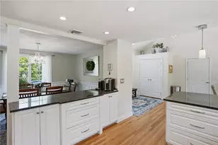 34 Brooks Farm Dr, Bristol, RI 02809 - Photo 11