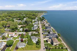 25 Narragansett St, North Kingstown, RI 02852 - Photo 9