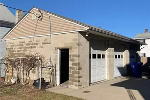 38 Lawrence St, Pawtucket, RI 02860 - Photo 3