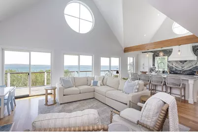 81 Bayside Avenue, Portsmouth, RI 02871 - Photo 3