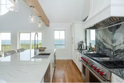 81 Bayside Avenue, Portsmouth, RI 02871 - Photo 5