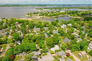 21 2nd St, Barrington, RI 02806 - Photo 9