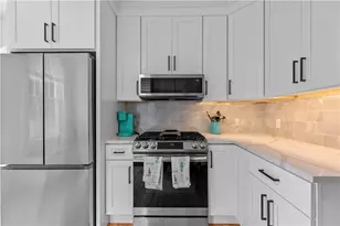 13 Sherman St, Newport, RI 02840 - Photo 5