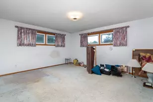 64 Amherst Rd, Cranston, RI 02920 - Photo 15