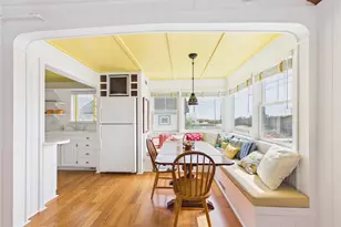 11 Brecka Dr, Narragansett, RI 02879 - Photo 9