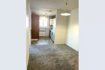 724 Beverage Hill Avenue #B2, Pawtucket, RI 02861 - Photo 3