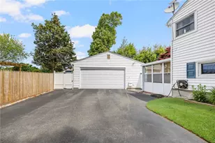 77 Garden Hills Dr, Cranston, RI 02920 - Photo 43