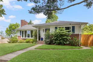 77 Garden Hills Dr, Cranston, RI 02920 - Photo 3