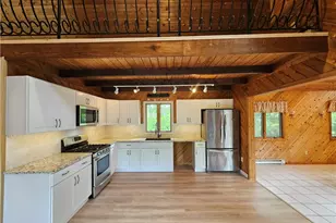 130 S Niantic Dr, Charlestown, RI 02813 - Photo 11