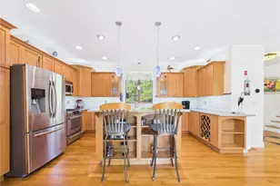 94 Daytona Ave, Narragansett, RI 02882 - Photo 13