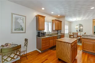32 Orchard Meadows Dr, Smithfield, RI 02917 - Photo 9