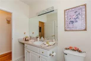 32 Orchard Meadows Dr, Smithfield, RI 02917 - Photo 31